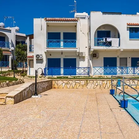 Апартаменты Seacret - 1-br & Pool In