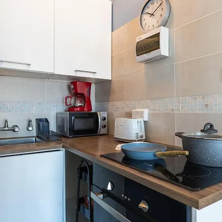 Seacret - 1-br & Pool In 아파트