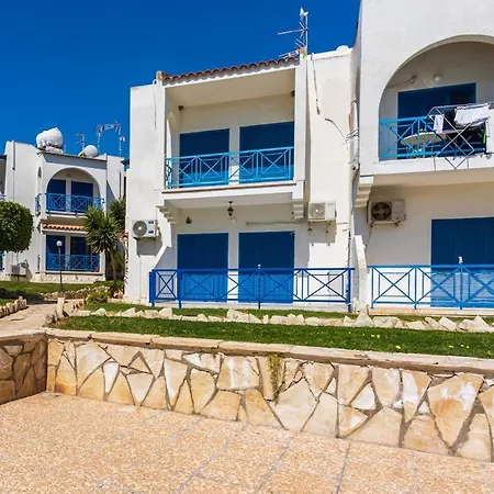 Апартаменты Seacret - 1-br & Pool In